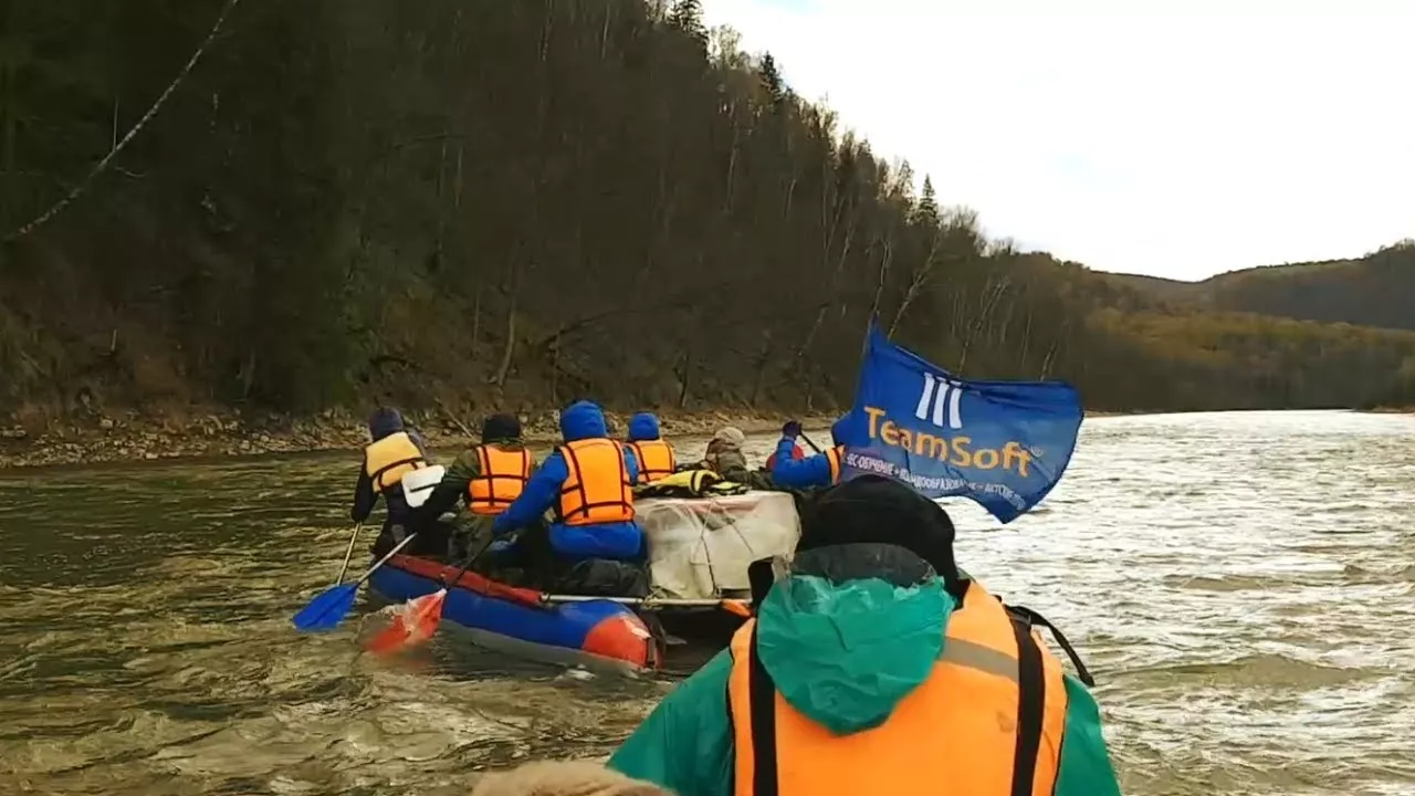 Бодрый и веселый майский сплав с детьми и их родителями